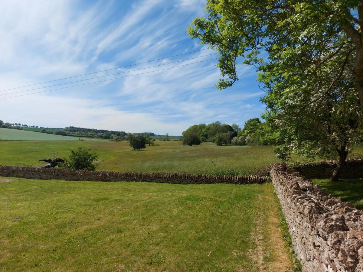 Thames Head Wharf - Historic Cotswold Cottage With Stunning Countryside Views Cirencester Extérieur photo