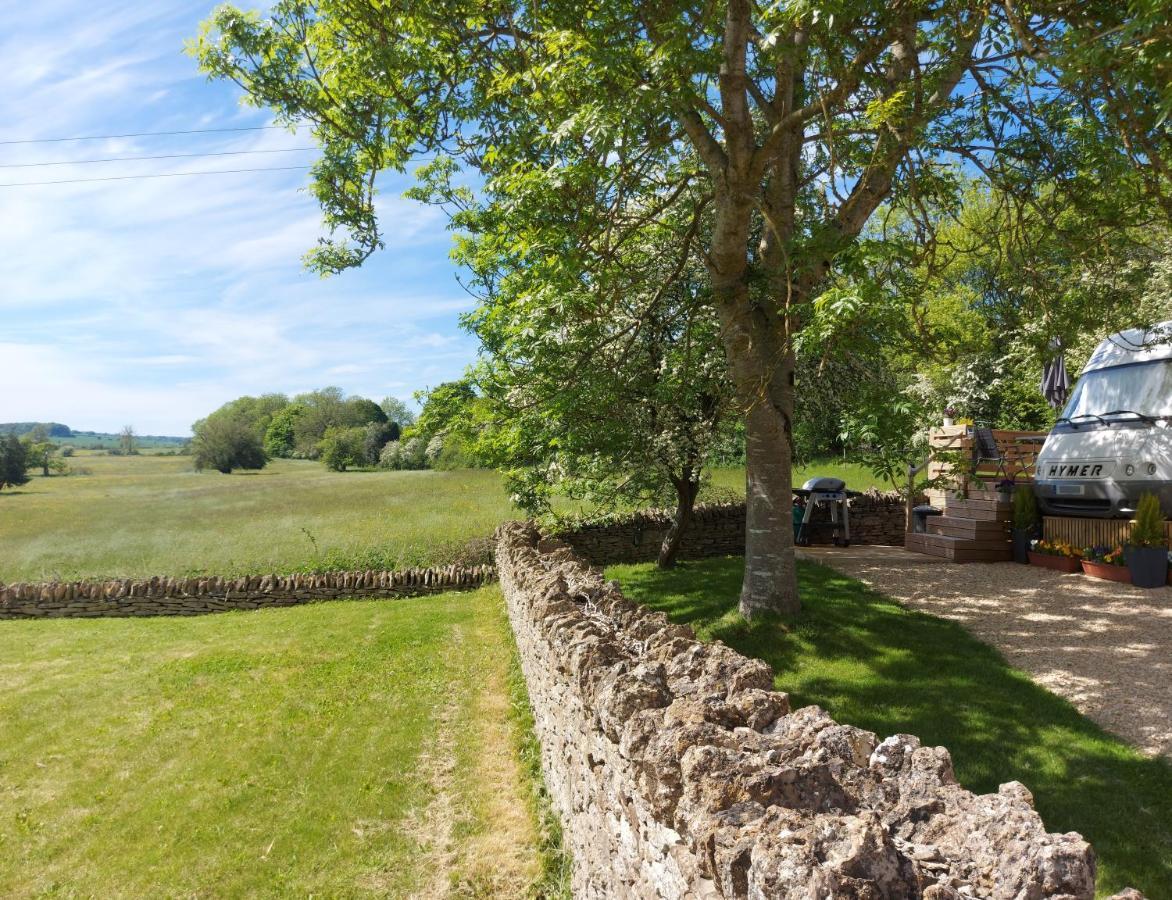 Thames Head Wharf - Historic Cotswold Cottage With Stunning Countryside Views Cirencester Extérieur photo