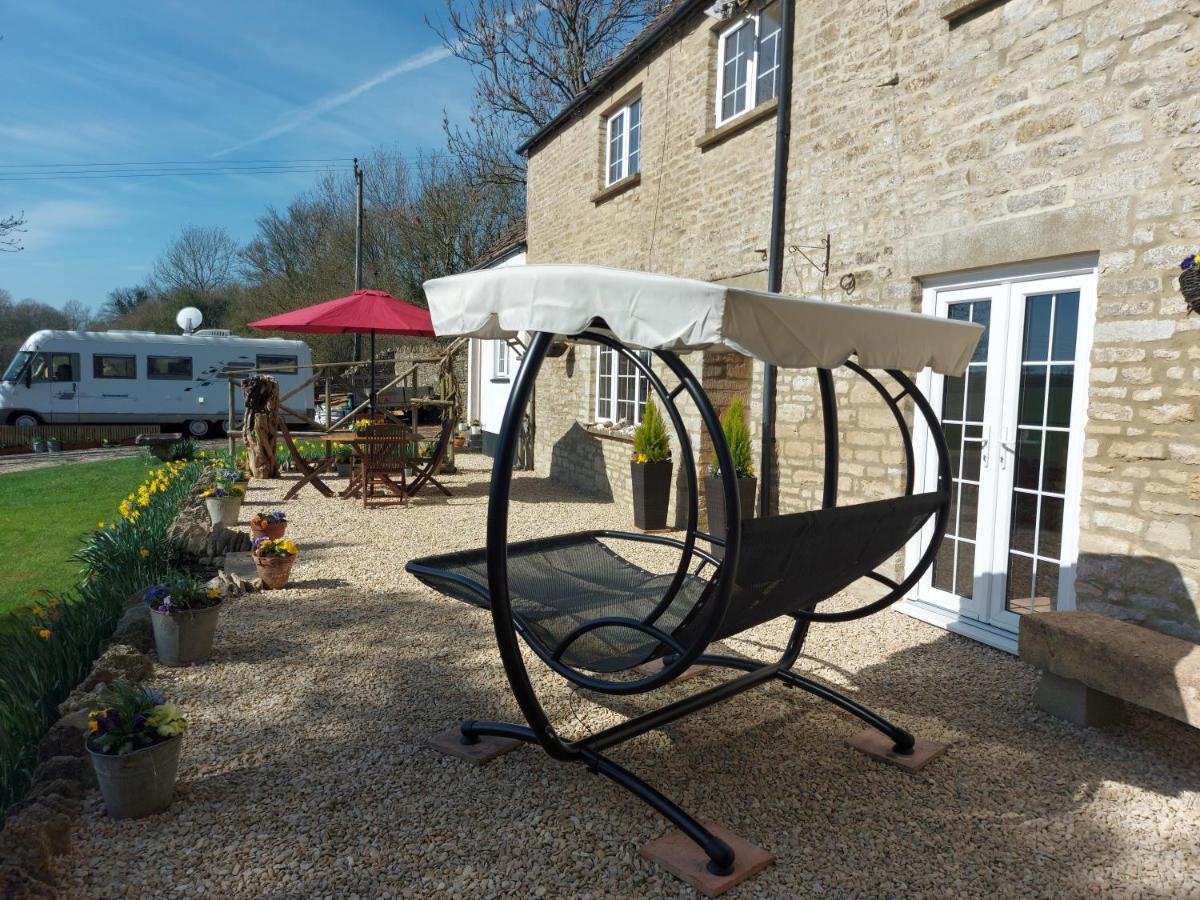 Thames Head Wharf - Historic Cotswold Cottage With Stunning Countryside Views Cirencester Extérieur photo