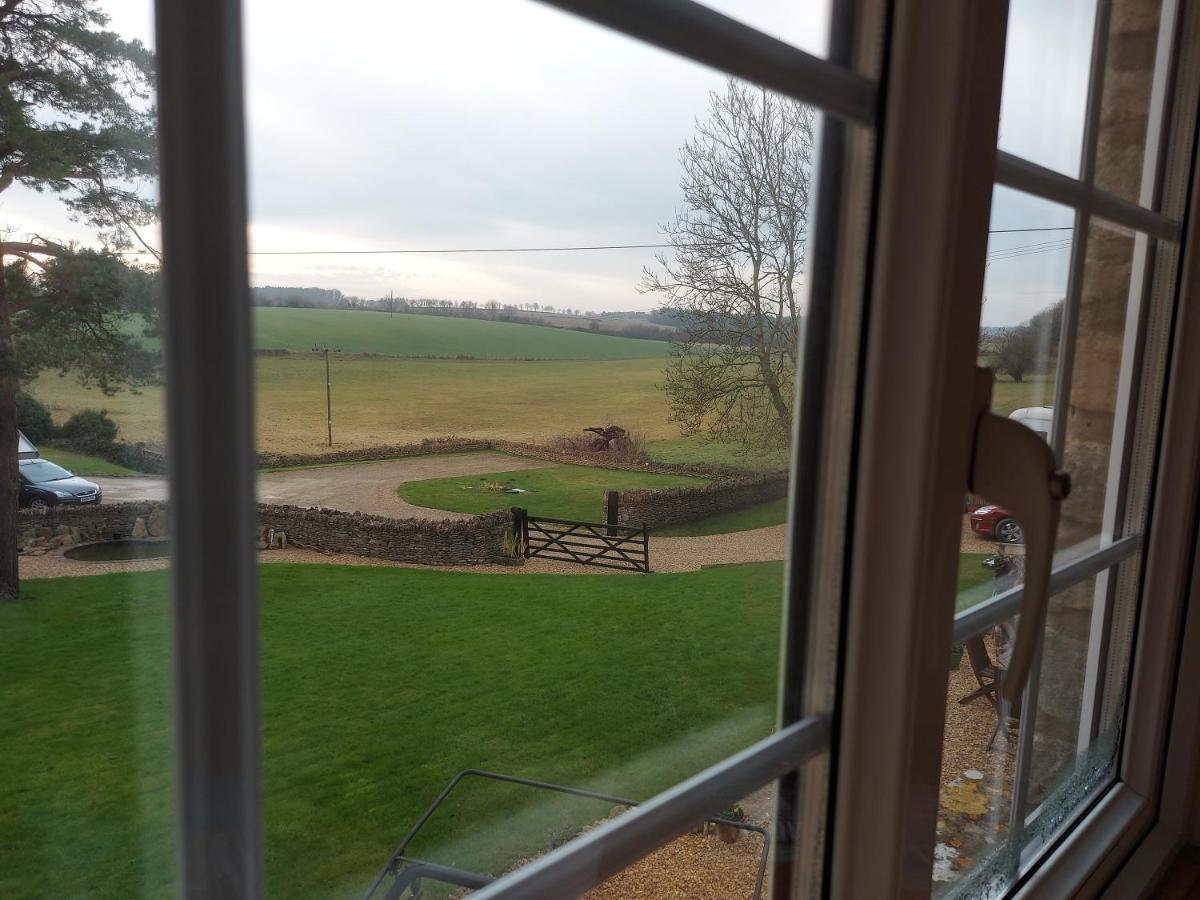 Thames Head Wharf - Historic Cotswold Cottage With Stunning Countryside Views Cirencester Extérieur photo