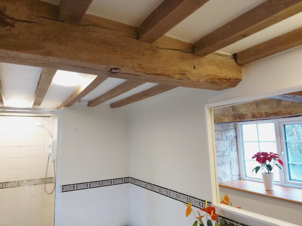 Thames Head Wharf - Historic Cotswold Cottage With Stunning Countryside Views Cirencester Extérieur photo
