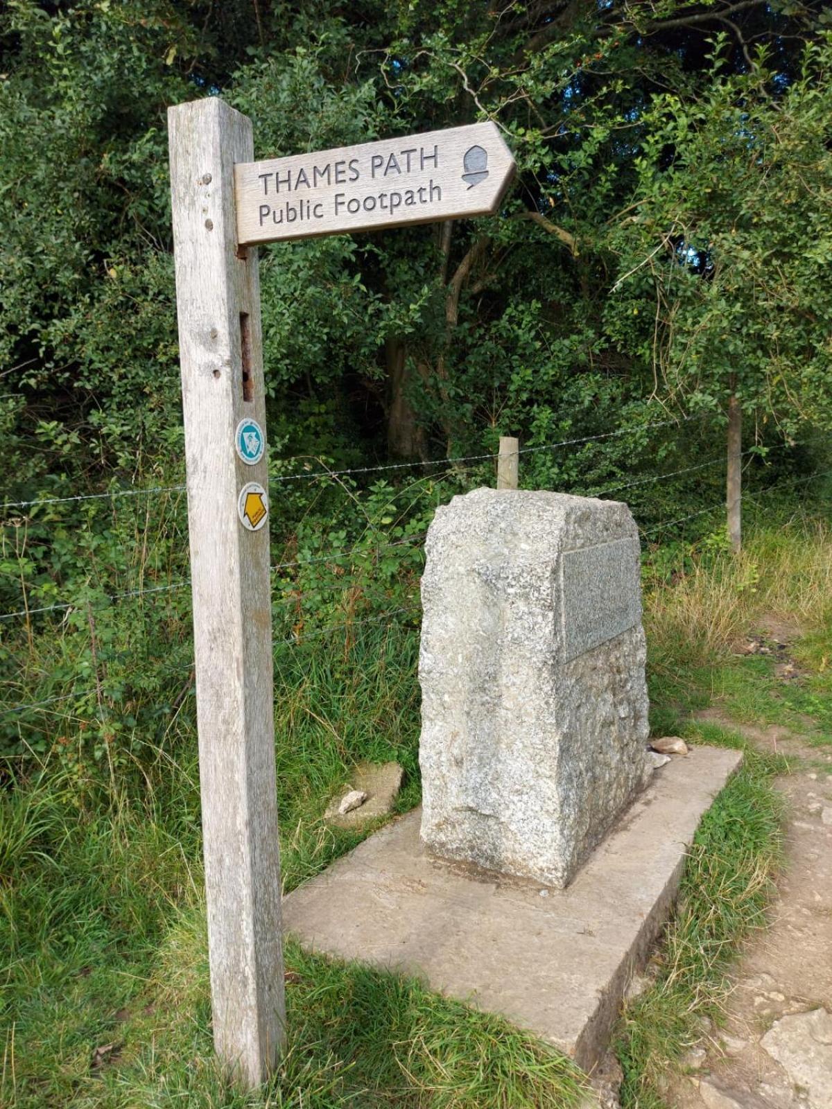 Thames Head Wharf - Historic Cotswold Cottage With Stunning Countryside Views Cirencester Extérieur photo