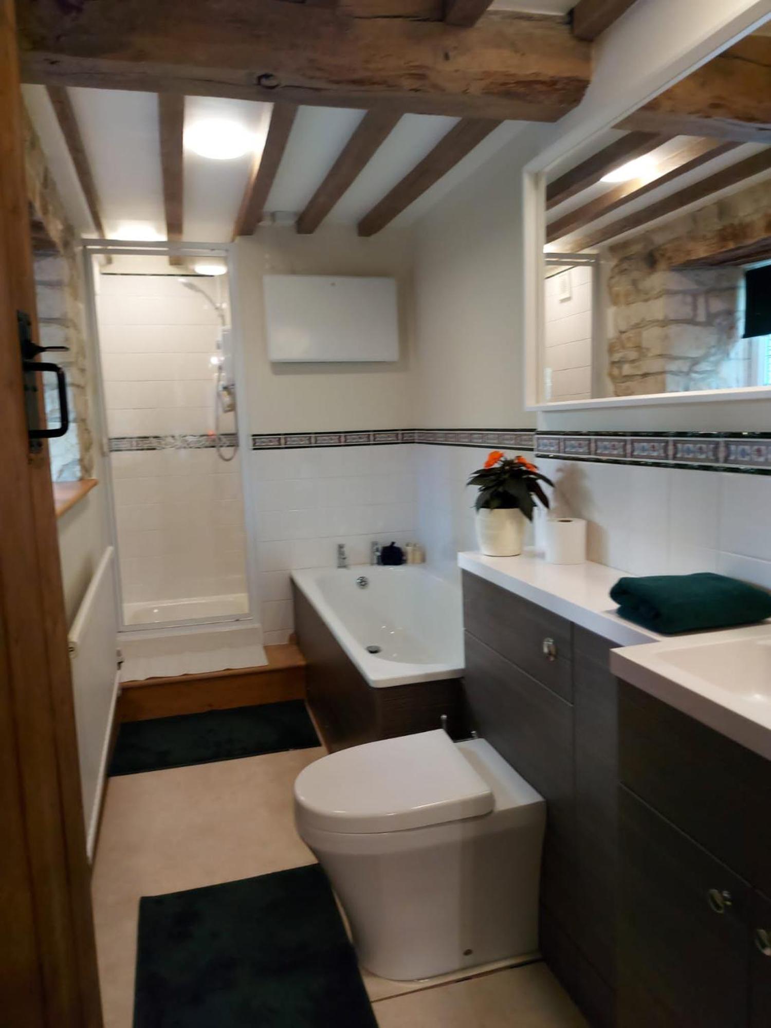Thames Head Wharf - Historic Cotswold Cottage With Stunning Countryside Views Cirencester Extérieur photo