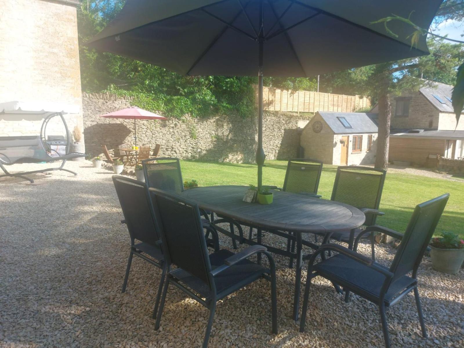 Thames Head Wharf - Historic Cotswold Cottage With Stunning Countryside Views Cirencester Extérieur photo